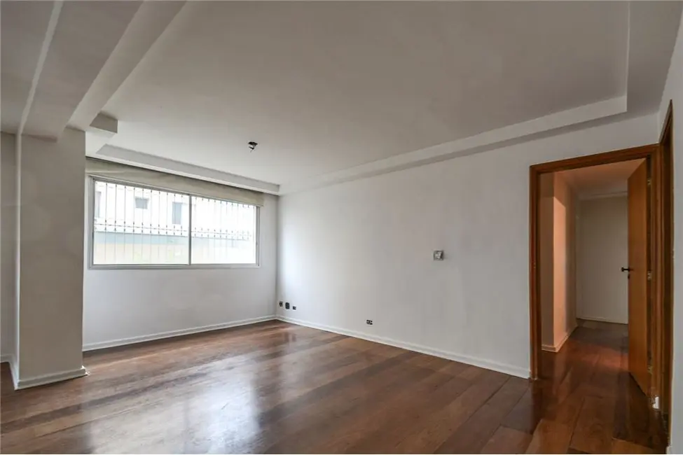 Apartamento com 3 quartos à venda, 161m2 em Moema, São Paulo - SP - imagem 8 Foto 8 de Apartamento com 3 quartos à venda, 161m2 em Moema, São Paulo - SP