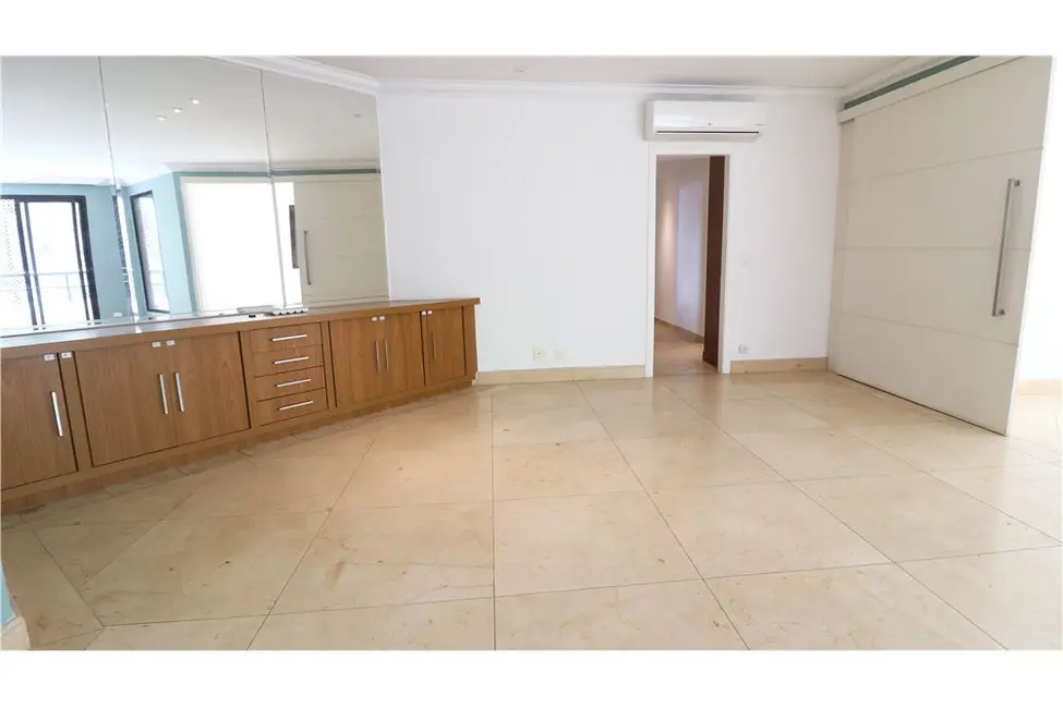 Foto 9 de Apartamento com 4 quartos à venda, 163m2 em Vila Nova Conceição, São Paulo - SP
