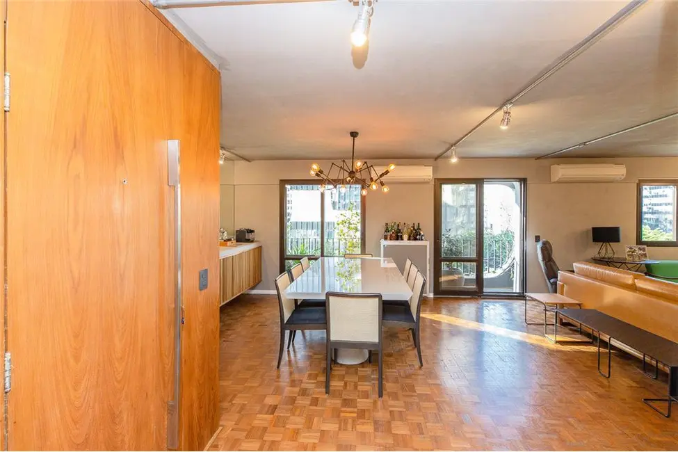 Apartamento com 3 quartos à venda, 130m2 em Itaim Bibi, São Paulo - SP - imagem 5 Foto 5 de Apartamento com 3 quartos à venda, 130m2 em Itaim Bibi, São Paulo - SP