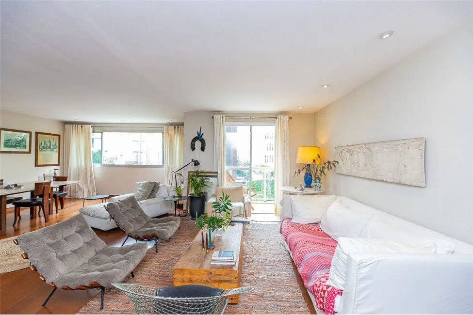 Apartamento com 3 quartos à venda, 210m2 em Itaim Bibi, São Paulo - SP - imagem 2 Foto 2 de Apartamento com 3 quartos à venda, 210m2 em Itaim Bibi, São Paulo - SP