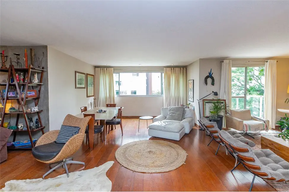 Apartamento com 3 quartos à venda, 210m2 em Itaim Bibi, São Paulo - SP - imagem 3 Foto 3 de Apartamento com 3 quartos à venda, 210m2 em Itaim Bibi, São Paulo - SP