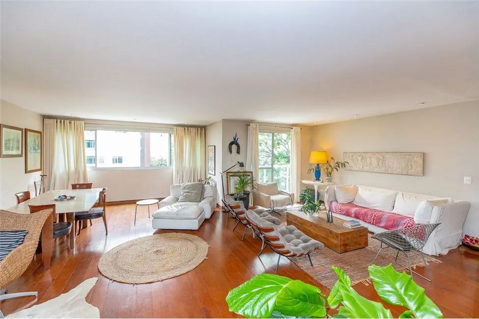 Apartamento com 3 quartos à venda, 210m2 em Itaim Bibi, São Paulo - SP - imagem 1 Foto 1 de Apartamento com 3 quartos à venda, 210m2 em Itaim Bibi, São Paulo - SP