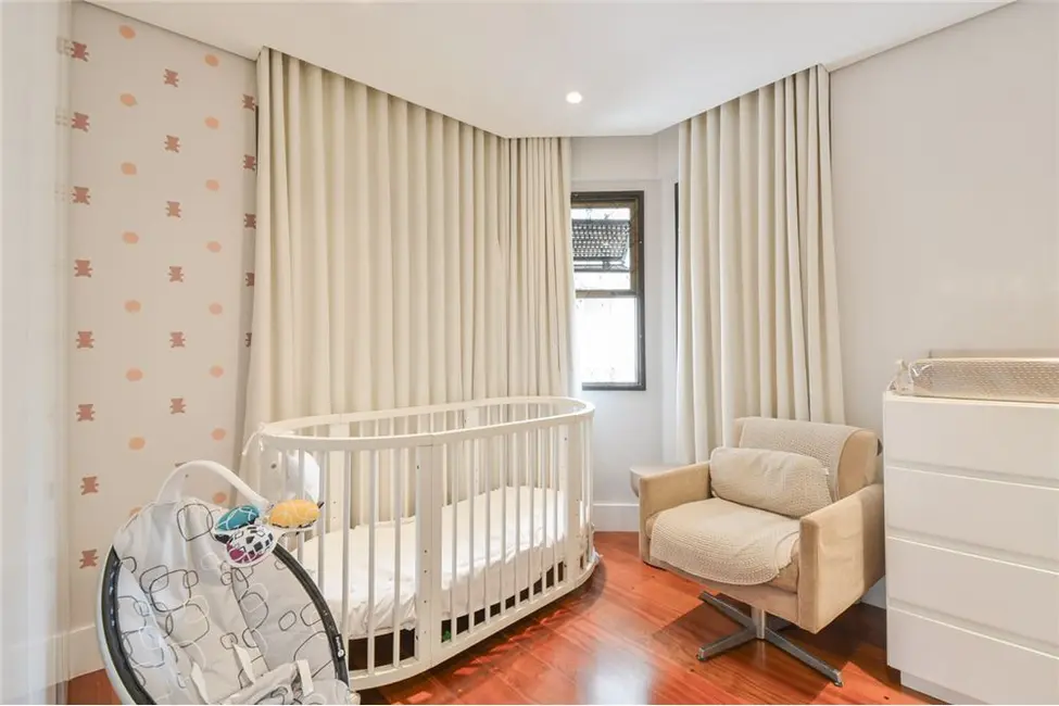 Foto 8 de Apartamento com 4 quartos à venda, 283m2 em Sumaré, São Paulo - SP