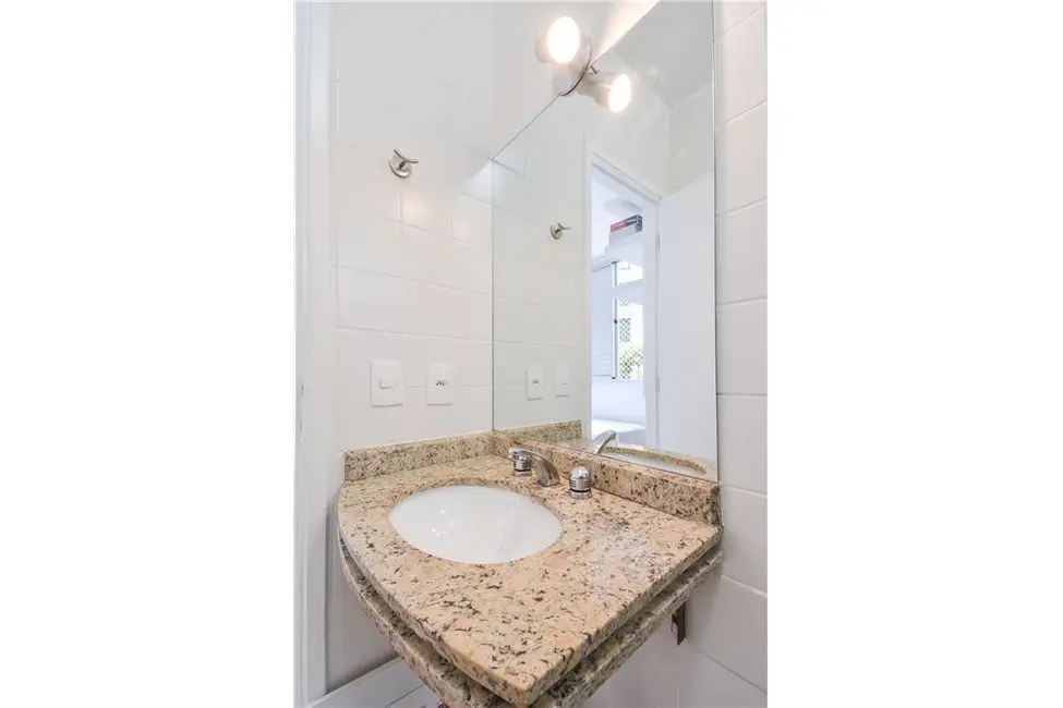 Apartamento com 2 quartos à venda, 70m2 em Moema, São Paulo - SP - imagem 2 Foto 2 de Apartamento com 2 quartos à venda, 70m2 em Moema, São Paulo - SP