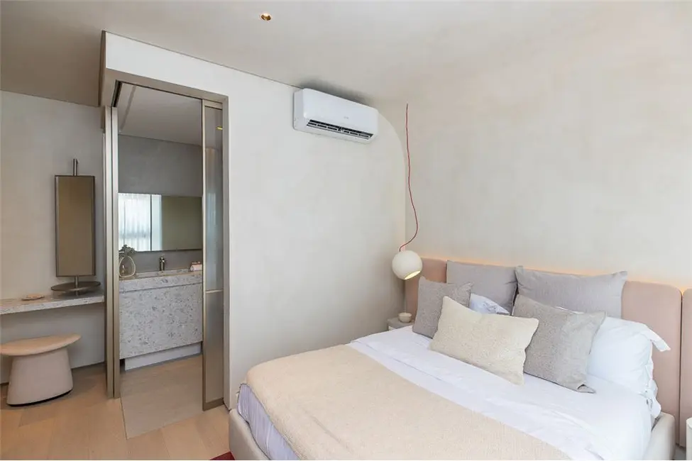 Apartamento com 3 quartos à venda, 151m2 em Moema, São Paulo - SP - imagem 9 Foto 9 de Apartamento com 3 quartos à venda, 151m2 em Moema, São Paulo - SP