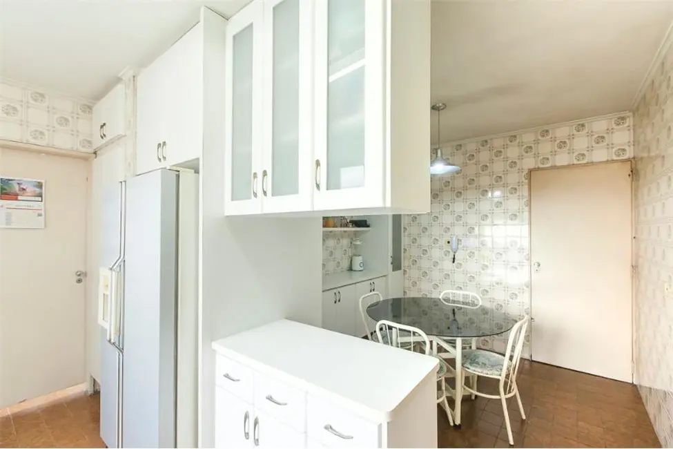 Apartamento com 3 quartos à venda, 198m2 em Itaim Bibi, São Paulo - SP - imagem 9 Foto 9 de Apartamento com 3 quartos à venda, 198m2 em Itaim Bibi, São Paulo - SP