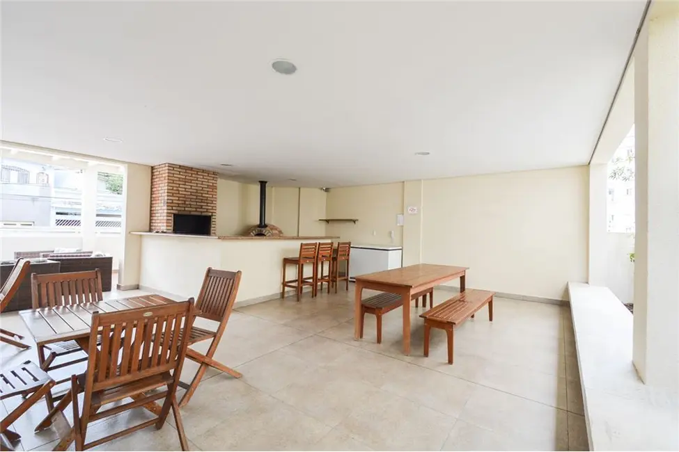 Foto 2 de Apartamento com 2 quartos à venda, 82m2 em Vila Ipojuca, São Paulo - SP