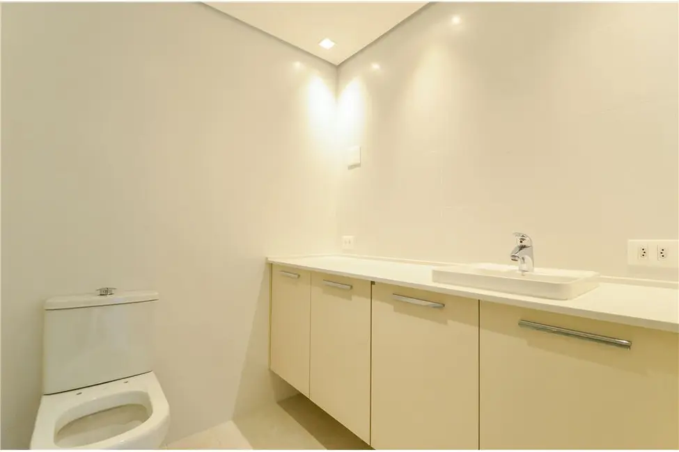 Apartamento com 1 quarto à venda, 69m2 em Vila Nova Conceição, São Paulo - SP - imagem 3 Foto 3 de Apartamento com 1 quarto à venda, 69m2 em Vila Nova Conceição, São Paulo - SP