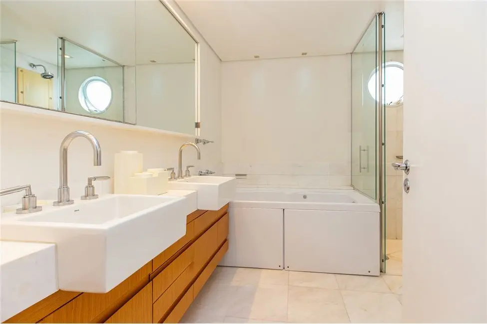 Apartamento com 3 quartos à venda, 198m2 em Vila Nova Conceição, São Paulo - SP - imagem 9 Foto 9 de Apartamento com 3 quartos à venda, 198m2 em Vila Nova Conceição, São Paulo - SP