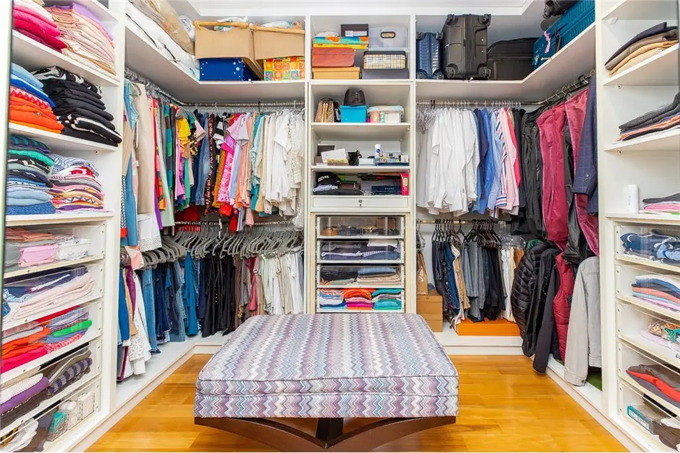 Apartamento com 3 quartos à venda, 198m2 em Vila Nova Conceição, São Paulo - SP - imagem 8 Foto 8 de Apartamento com 3 quartos à venda, 198m2 em Vila Nova Conceição, São Paulo - SP