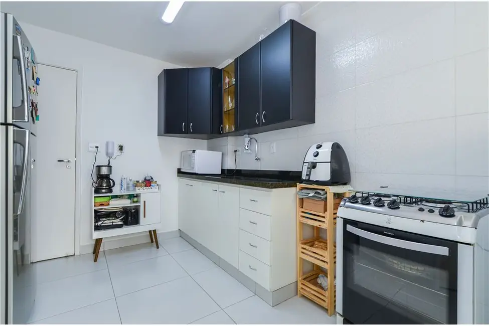 Foto 4 de Apartamento com 2 quartos à venda, 70m2 em Moema, São Paulo - SP