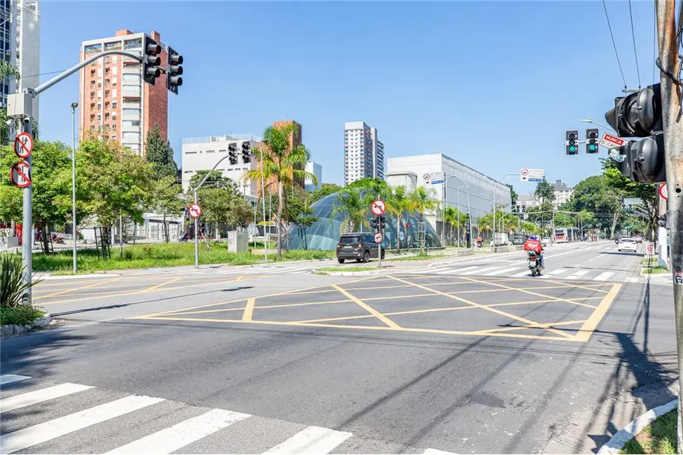 Kitnet com 1 quarto à venda, 26m2 em Chácara Santo Antônio (Zona Sul), São Paulo - SP - imagem 3 Foto 3 de Kitnet com 1 quarto à venda, 26m2 em Chácara Santo Antônio (Zona Sul), São Paulo - SP