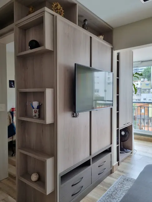 Foto 3 de Apartamento com 3 quartos à venda, 68m2 em Vila Pompéia, São Paulo - SP