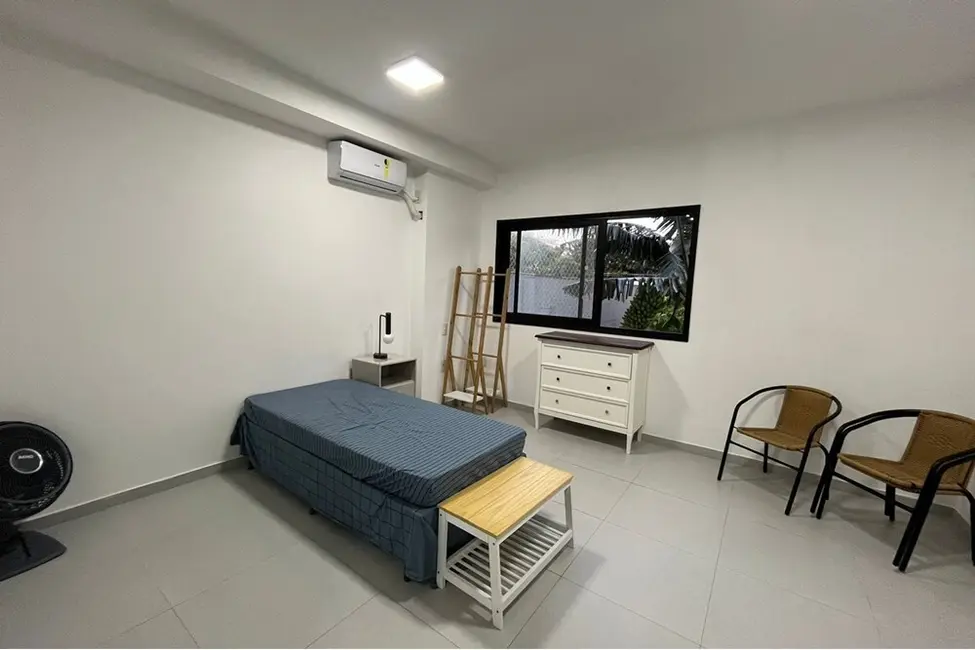 Kitnet com 1 quarto à venda, 27m2 em Moema, São Paulo - SP - imagem 4 Foto 4 de Kitnet com 1 quarto à venda, 27m2 em Moema, São Paulo - SP