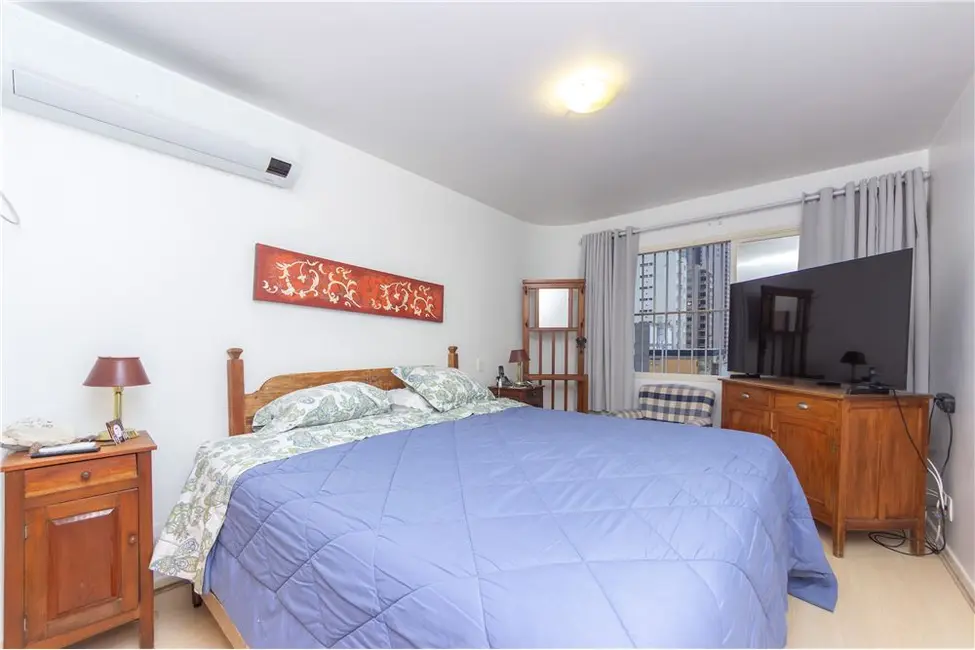 Apartamento com 3 quartos à venda, 149m2 em Itaim Bibi, São Paulo - SP - imagem 3 Foto 3 de Apartamento com 3 quartos à venda, 149m2 em Itaim Bibi, São Paulo - SP