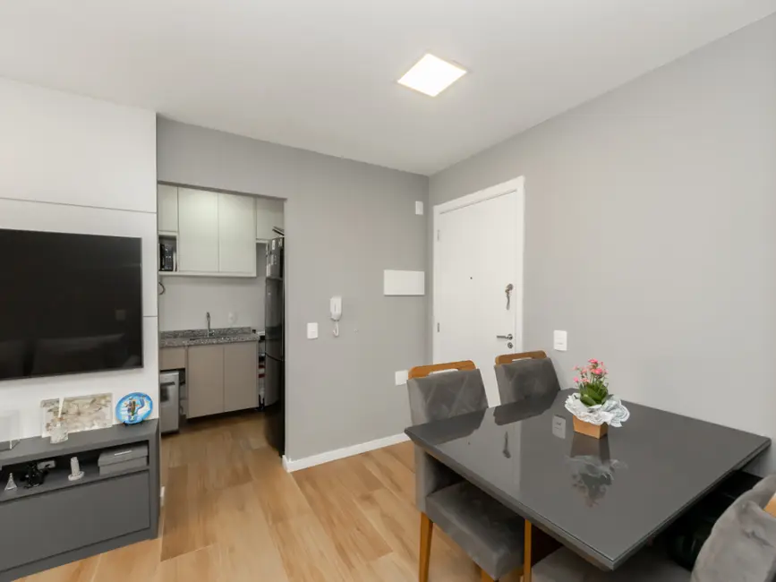 Foto 2 de Apartamento com 2 quartos à venda, 55m2 em Vila Anastácio, São Paulo - SP