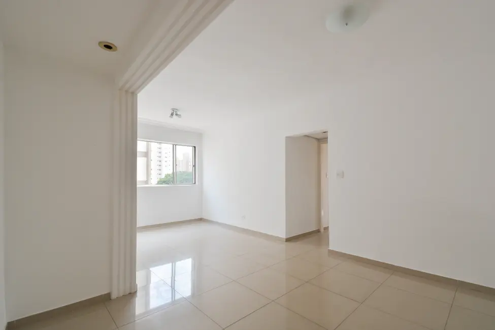 Foto 3 de Apartamento com 2 quartos à venda, 86m2 em Moema, São Paulo - SP