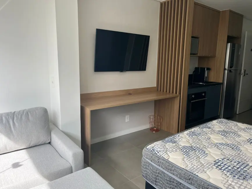 Foto 3 de Apartamento com 1 quarto para alugar, 25m2 em Campo Belo, São Paulo - SP