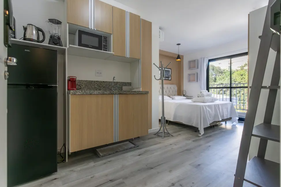 Foto 2 de Apartamento com 1 quarto para alugar, 26m2 em Santo Amaro, São Paulo - SP