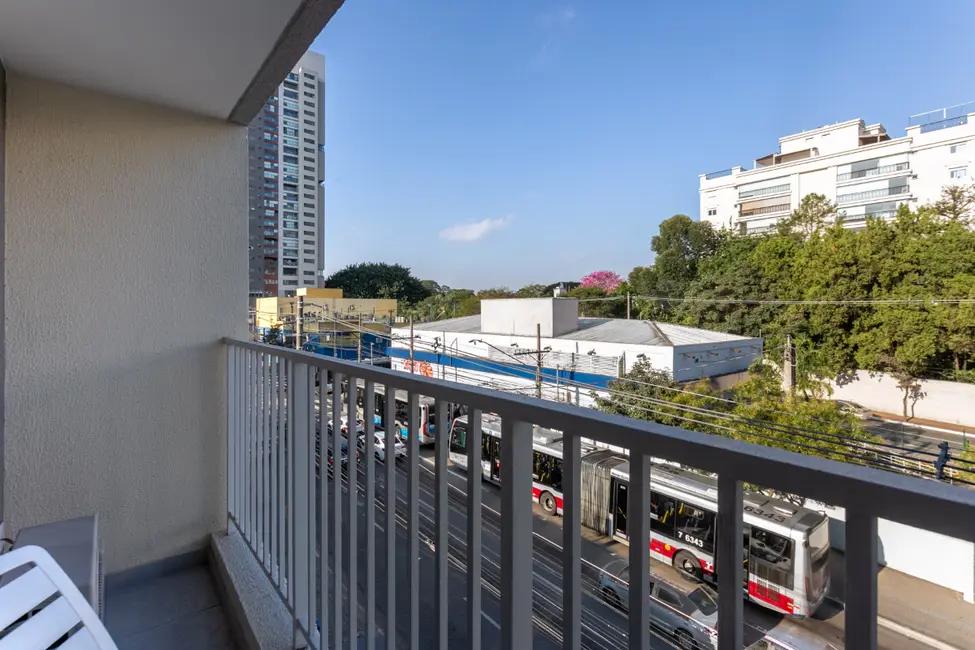 Foto 8 de Apartamento com 1 quarto para alugar, 26m2 em Santo Amaro, São Paulo - SP