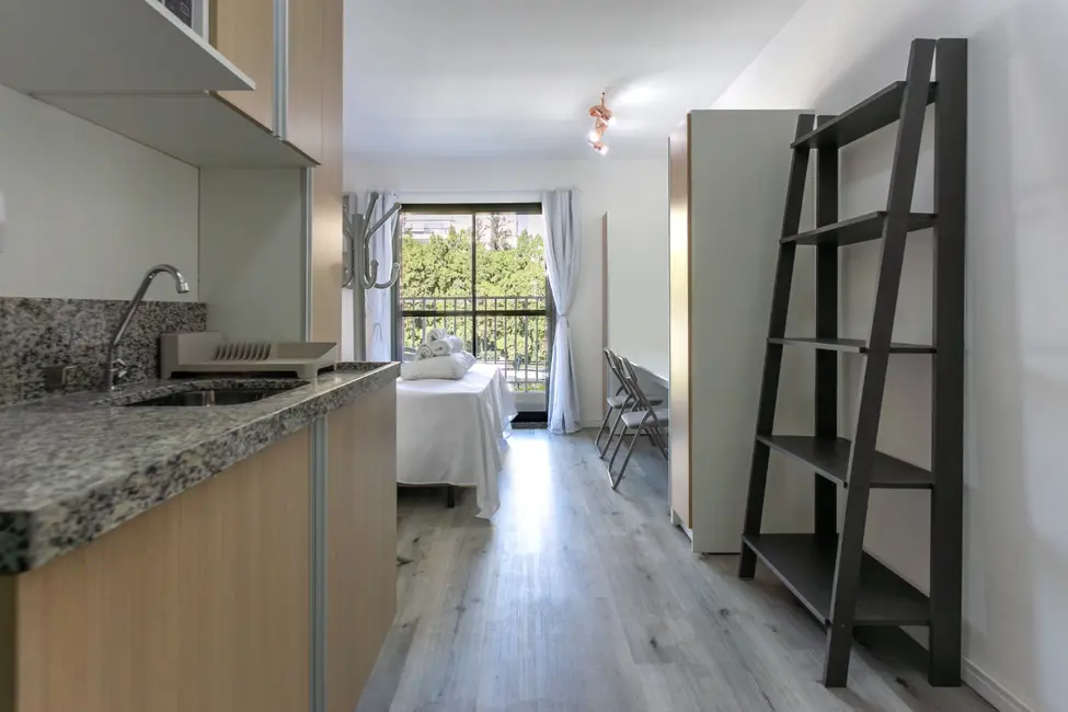 Foto 3 de Apartamento com 1 quarto para alugar, 26m2 em Santo Amaro, São Paulo - SP