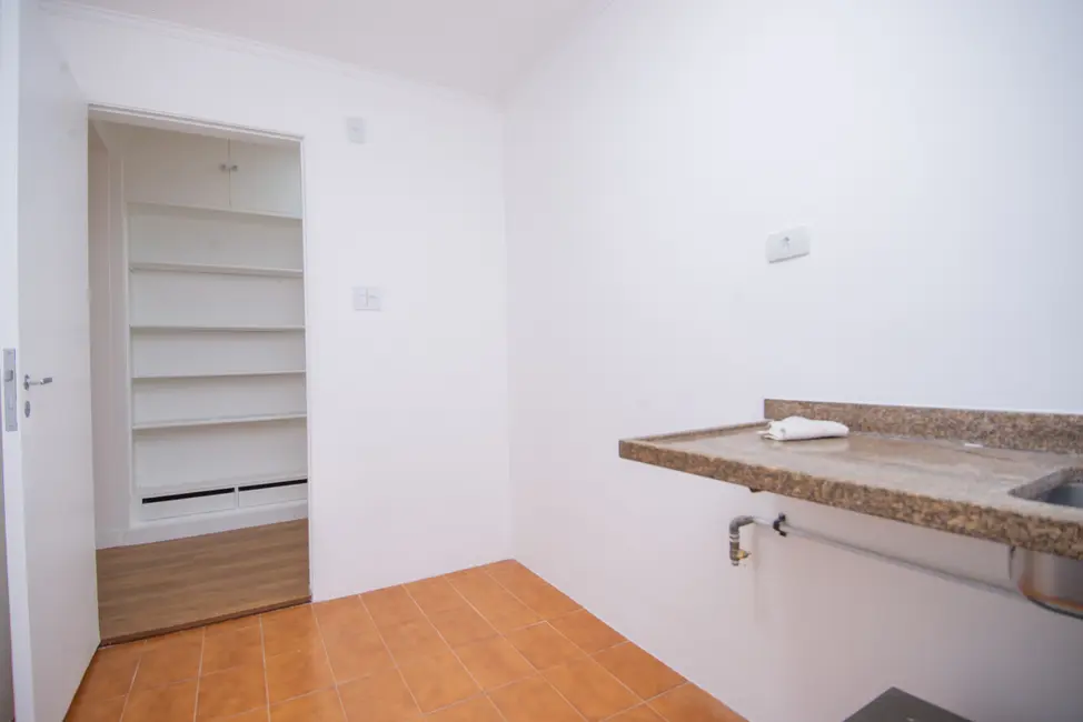 Foto 7 de Apartamento com 2 quartos à venda, 80m2 em Aclimação, São Paulo - SP