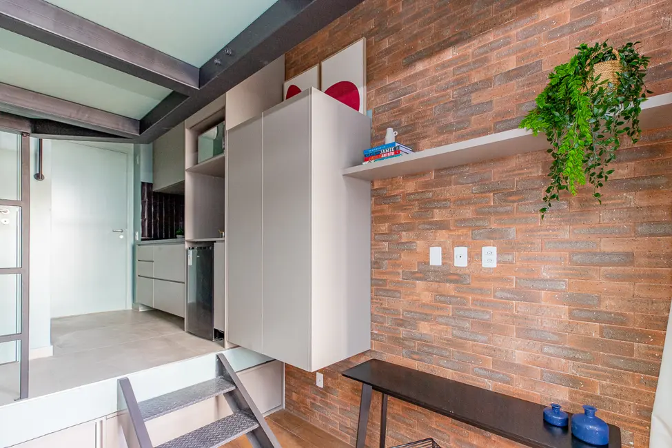 Foto 1 de Apartamento com 1 quarto para alugar, 21m2 em Santo Amaro, São Paulo - SP