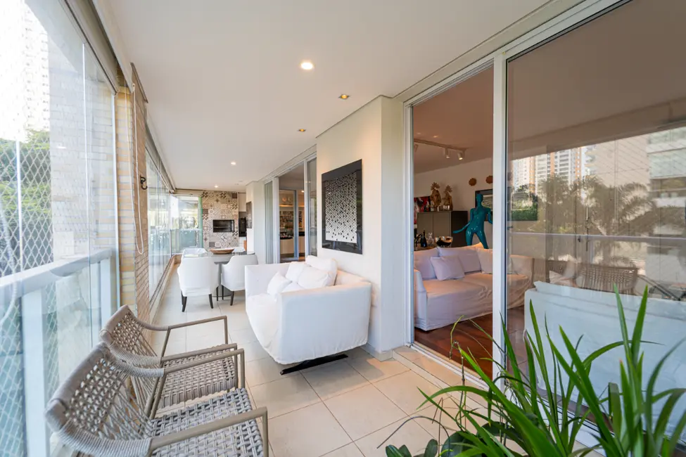 Foto 7 de Apartamento com 3 quartos à venda, 233m2 em Campo Belo, São Paulo - SP