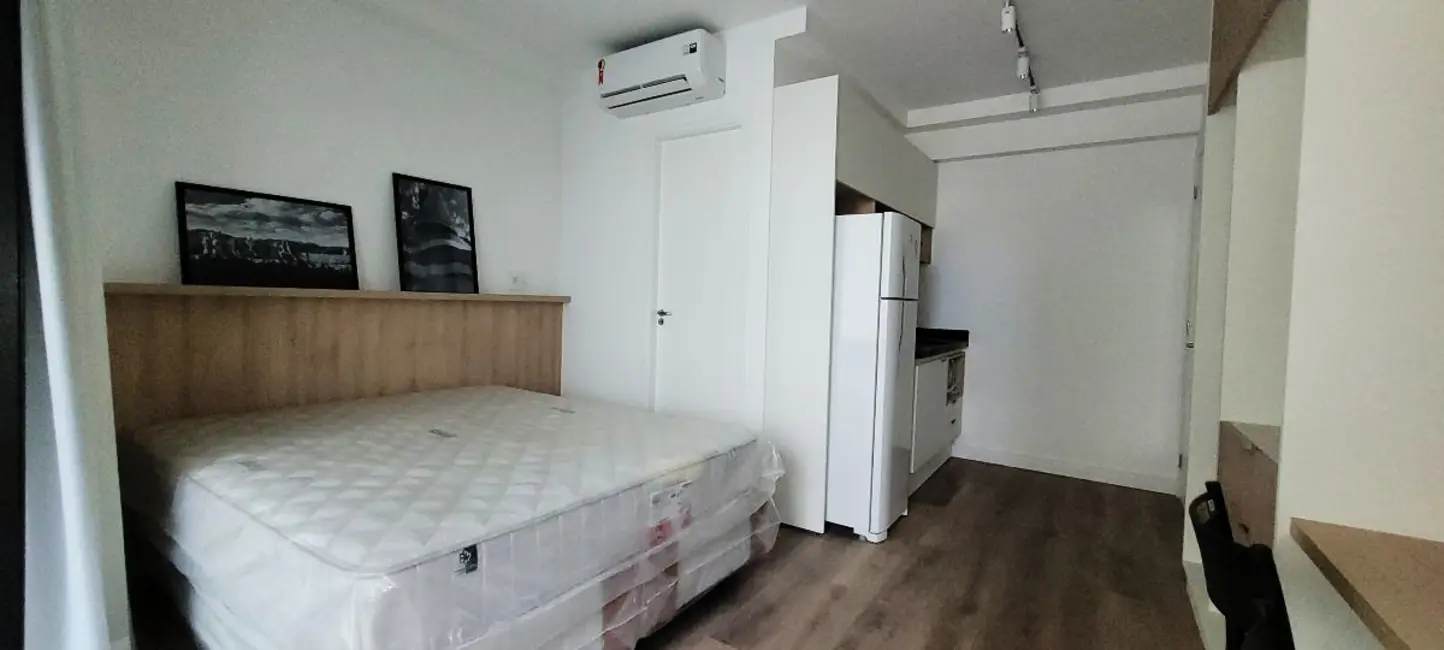 Apartamento com 1 quarto à venda, 24m2 em Vila Madalena, São Paulo - SP - imagem 1 Foto 1 de Apartamento com 1 quarto à venda, 24m2 em Vila Madalena, São Paulo - SP