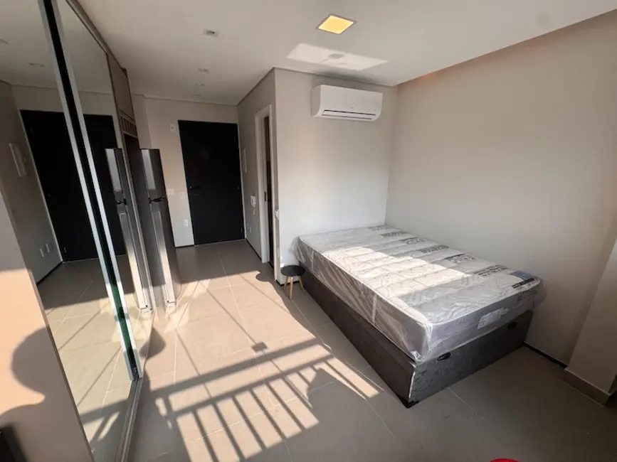 Foto 9 de Apartamento com 1 quarto para alugar, 23m2 em Vila Nova Conceição, São Paulo - SP