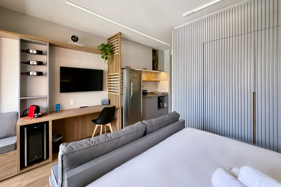 Foto 3 de Apartamento com 1 quarto à venda, 24m2 em Campo Belo, São Paulo - SP
