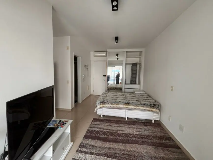 Foto 2 de Apartamento com 1 quarto à venda, 35m2 em Moema, São Paulo - SP