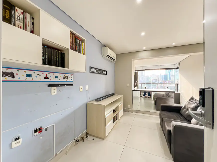 Foto 2 de Apartamento com 1 quarto à venda, 33m2 em Vila Mariana, São Paulo - SP