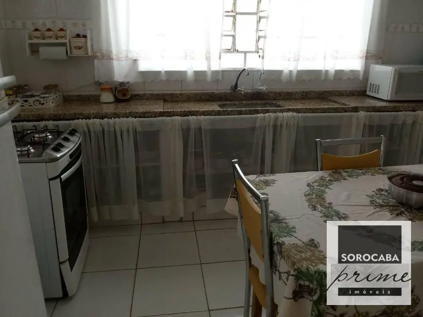 Foto 6 de Casa com 2 quartos à venda, 165m2 em Jardim Karolyne, Votorantim - SP