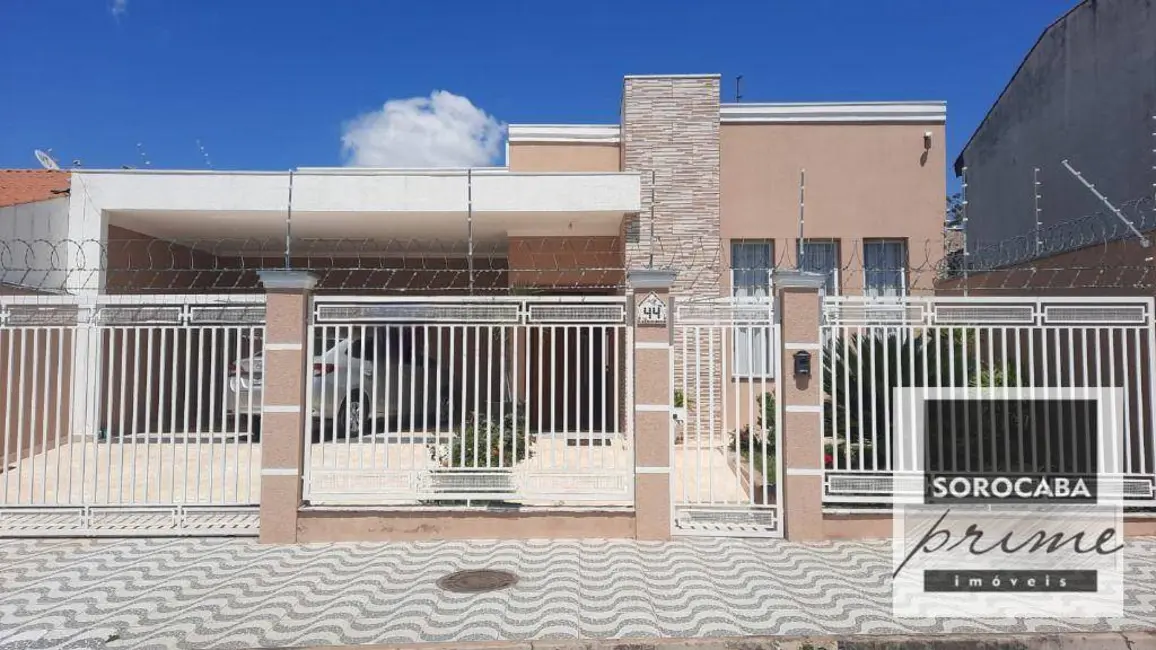 Foto 1 de Casa com 3 quartos à venda, 300m2 em Votorantim - SP