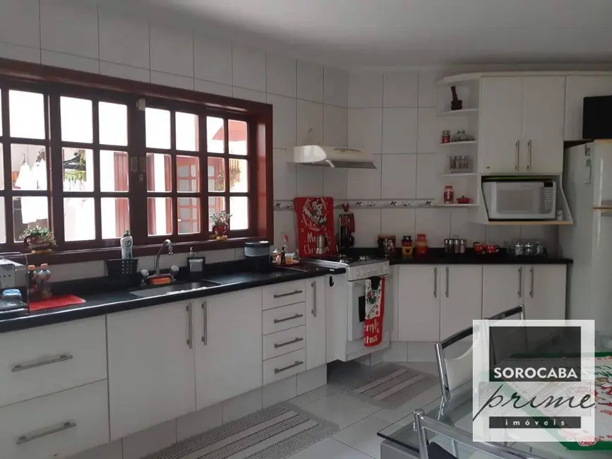 Sobrado com 3 quartos à venda, 250m2 em Jardim São Paulo, Sorocaba - SP - imagem 3 Foto 3 de Sobrado com 3 quartos à venda, 250m2 em Jardim São Paulo, Sorocaba - SP