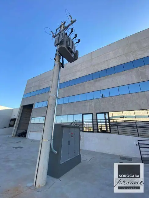Armazém / Galpão para alugar, 2400m2 em Iporanga, Sorocaba - SP - imagem 3 Foto 3 de Armazém / Galpão para alugar, 2400m2 em Iporanga, Sorocaba - SP
