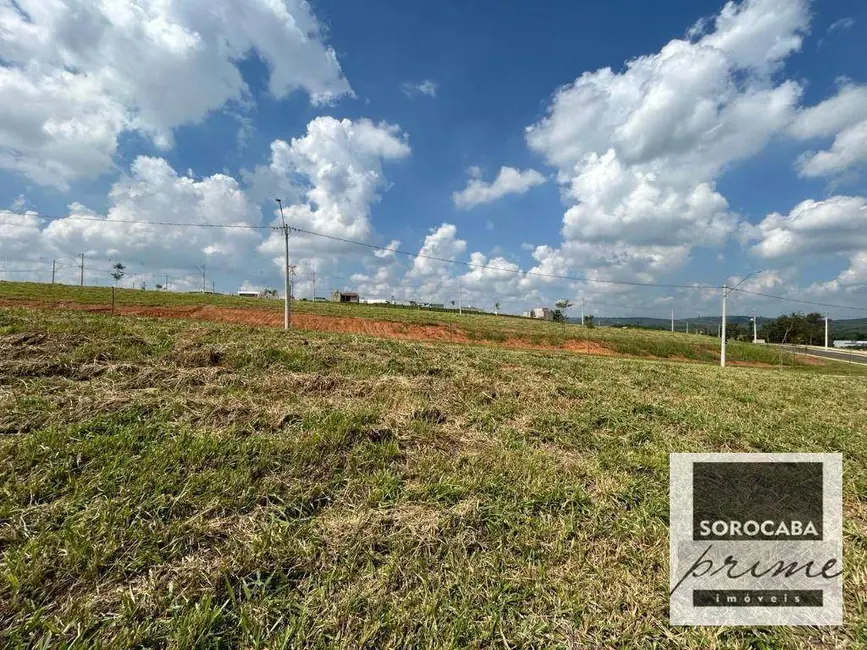 Foto 1 de Terreno / Lote à venda, 307m2 em Protestantes, Votorantim - SP