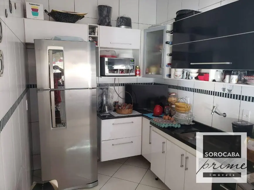 Foto 6 de Sobrado com 3 quartos à venda, 300m2 em Jardim Karolyne, Votorantim - SP