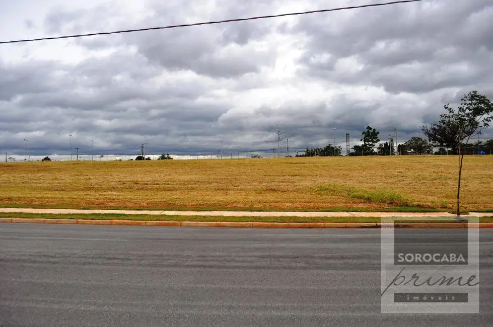 Foto 2 de Armazém / Galpão à venda, 1100m2 em Jardim Ibiti do Paço, Sorocaba - SP
