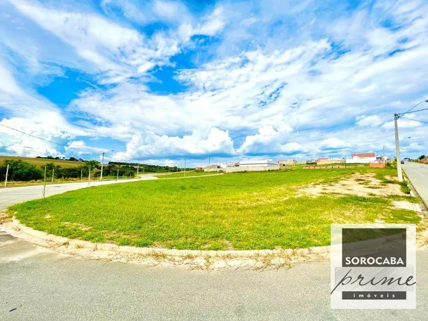 Foto 3 de Terreno / Lote à venda, 250m2 em Salto De Pirapora - SP