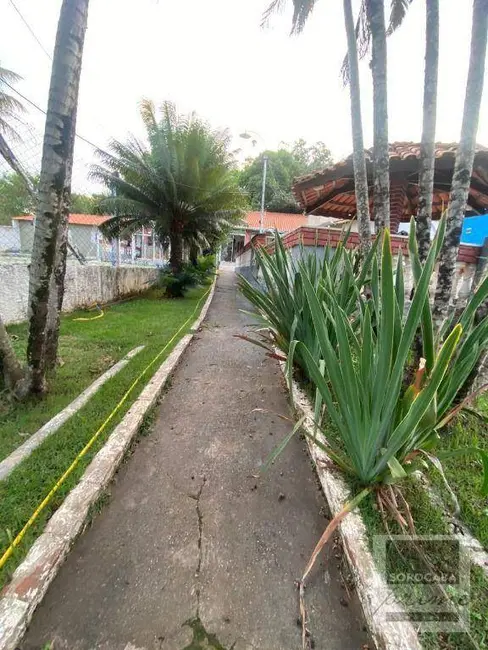 Chácara com 2 quartos à venda, 2400m2 em Aracoiaba Da Serra - SP - imagem 5 Foto 5 de Chácara com 2 quartos à venda, 2400m2 em Aracoiaba Da Serra - SP
