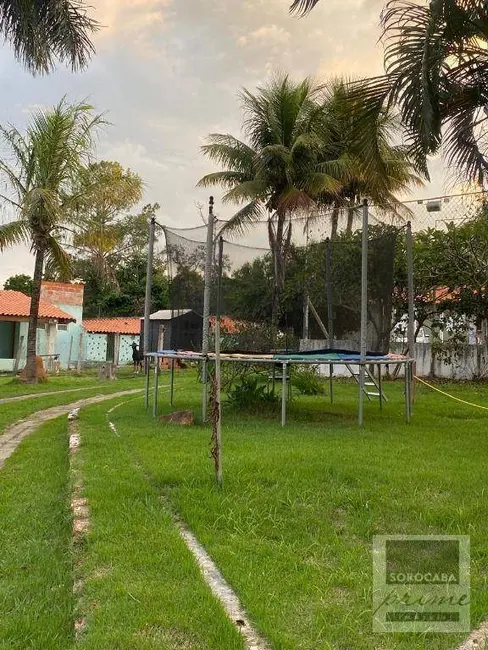 Foto 2 de Chácara com 2 quartos à venda, 2400m2 em Aracoiaba Da Serra - SP