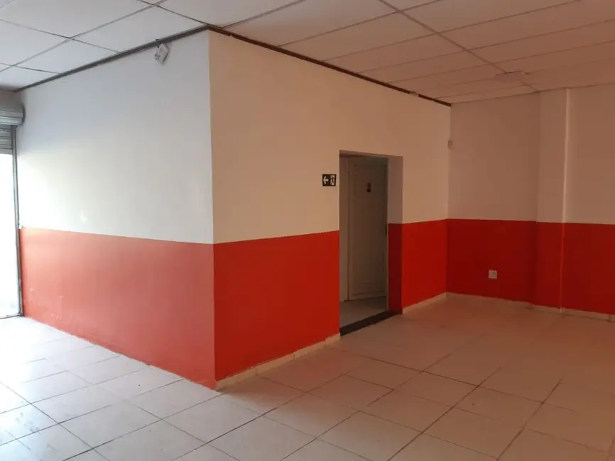 Armazém / Galpão para alugar, 250m2 em Aparecidinha, Sorocaba - SP - imagem 4 Foto 4 de Armazém / Galpão para alugar, 250m2 em Aparecidinha, Sorocaba - SP