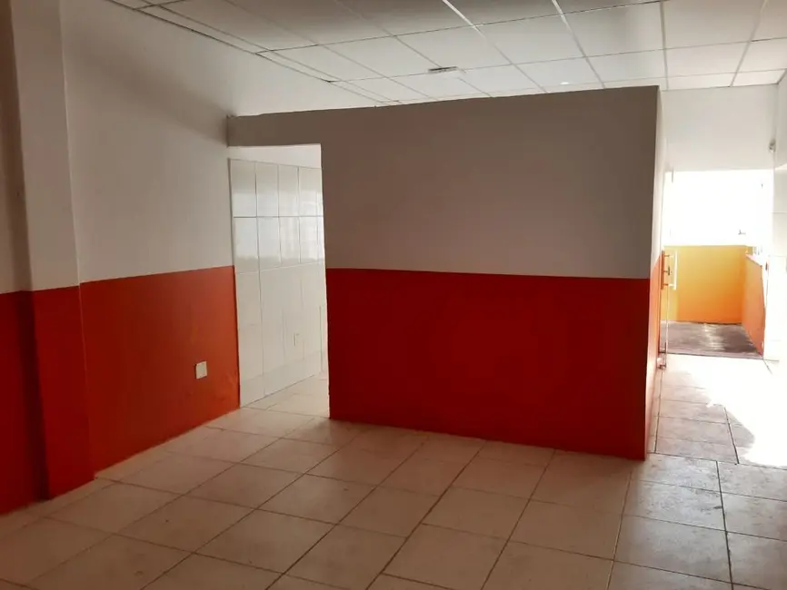 Foto 2 de Armazém / Galpão para alugar, 250m2 em Aparecidinha, Sorocaba - SP