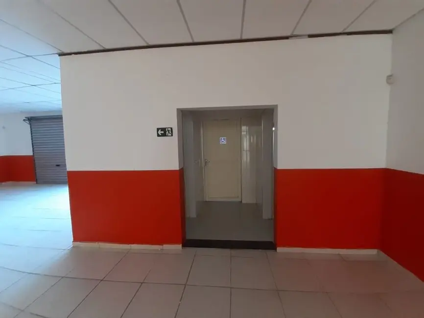 Armazém / Galpão para alugar, 250m2 em Aparecidinha, Sorocaba - SP - imagem 8 Foto 8 de Armazém / Galpão para alugar, 250m2 em Aparecidinha, Sorocaba - SP