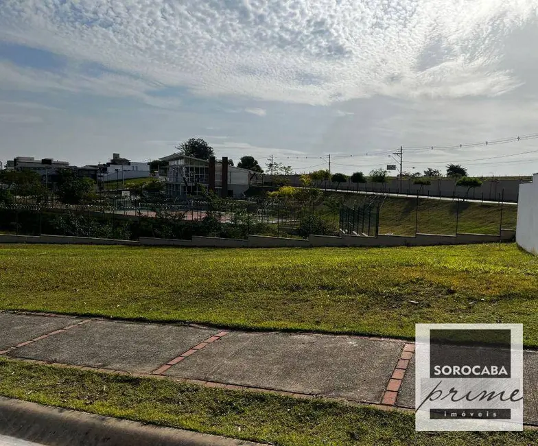 Foto 1 de Terreno / Lote à venda, 300m2 em Vossoroca, Votorantim - SP