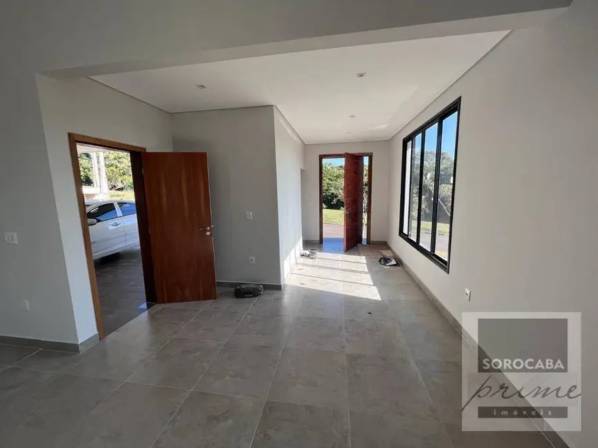 Foto 3 de Casa de Condomínio com 4 quartos à venda, 1000m2 em Aracoiaba Da Serra - SP