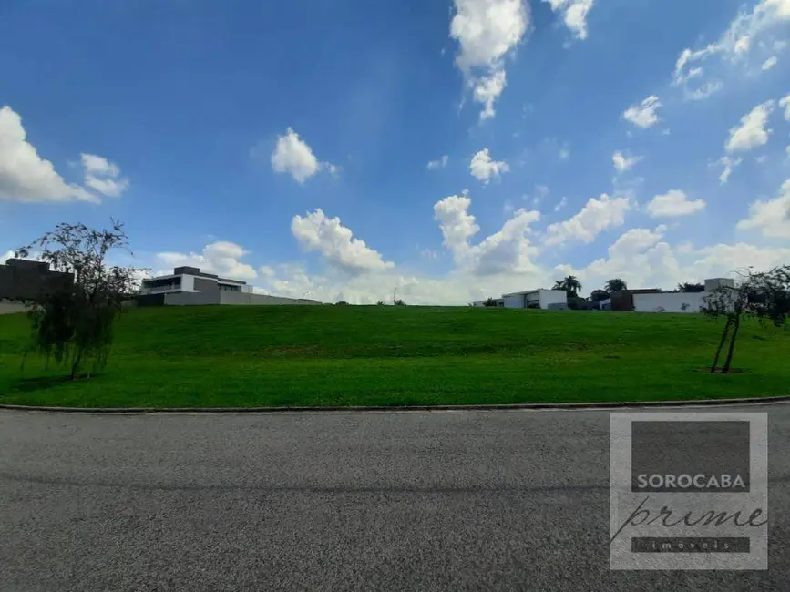 Foto 1 de Terreno / Lote à venda, 561m2 em Votorantim - SP