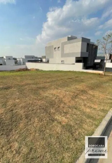 Foto 1 de Terreno / Lote à venda, 472m2 em Votorantim - SP